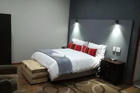 Tranquil House B&B @ 121 Berry St 퀸스타운 외부 사진